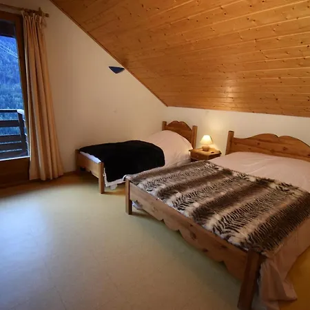 Chalet Vaujanylocations - Les Balcons De *